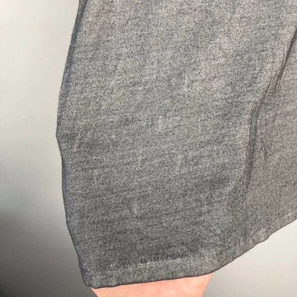 GUESS NWT Short Sleeve I Used to Be Graphic Scoopneck Tee Women's Size M - Picture 3 of 12